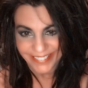 Meet your Posher, Sandy